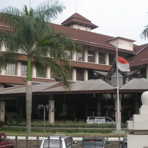 Desain ruang isolasi di RSHS Sadikin Bandung oleh PT Cilikon Tataudara Indonesia